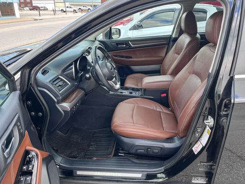 Used 2018 Subaru Outback 2.5i Touring AWD/4WD image 21