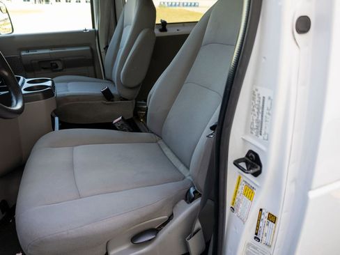 Used 2011 Ford E-350 and Econoline 350 Extended Super Duty w/ PWR Group image 10