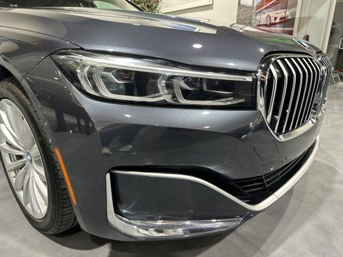 Used 2020 BMW 740i xDrive w/ Cold Weather Package AWD/4WD image 21