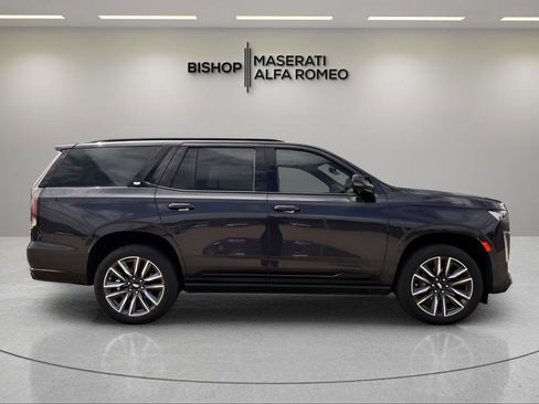 Used 2022 Cadillac Escalade Sport Platinum RWD image 7