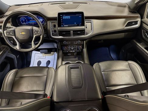 Used 2024 Chevrolet Suburban Premier AWD/4WD image 23