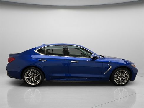 Used 2021 Genesis G70 2.0T w/ Elite Package image 5