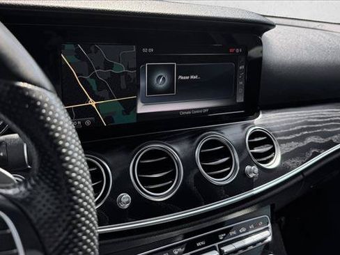Used 2017 Mercedes-Benz E 300 image 13