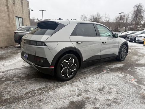 Used 2023 Hyundai Ioniq 5 SEL image 6