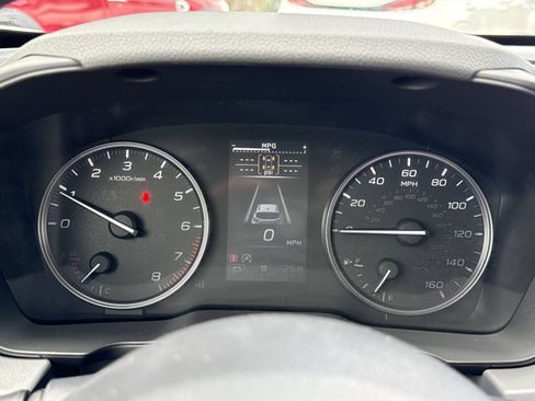 Used 2024 Subaru Crosstrek 2.0i Premium AWD/4WD image 18