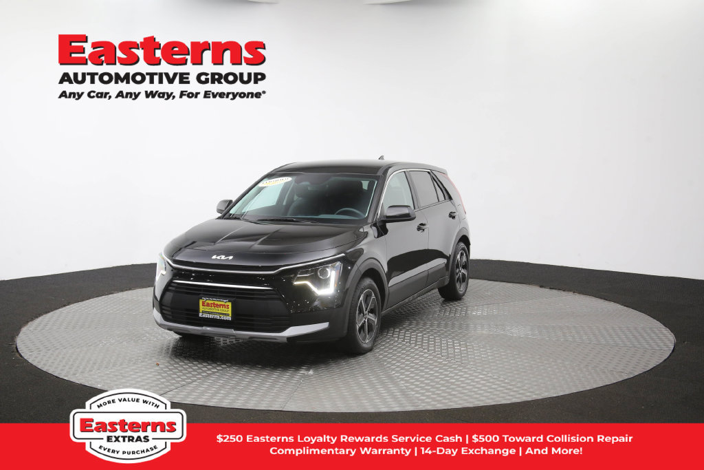 Used 2025 Kia Niro LX FWD image 53