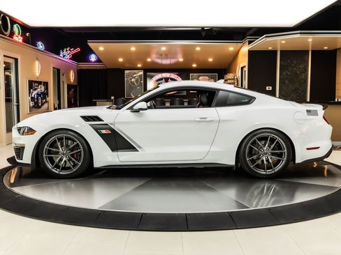 Used 2021 Ford Mustang GT Premium w/ GT Performance Package RWD image 18