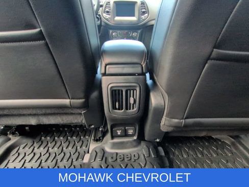 Used 2021 Jeep Compass Latitude w/ Convenience Group AWD/4WD image 18
