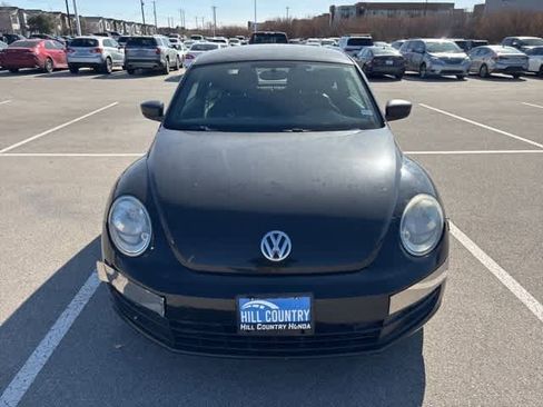 Used 2013 Volkswagen Beetle 2.5 image 8