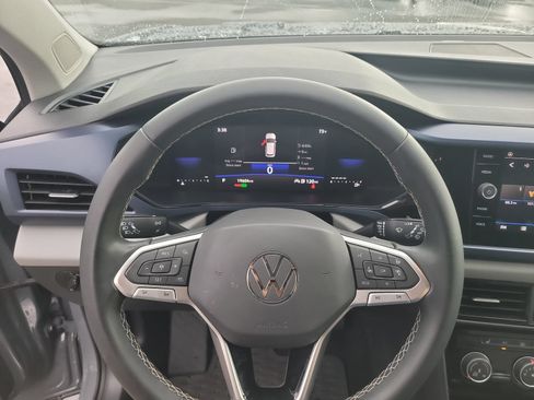 Used 2023 Volkswagen Taos SE w/ Black Wheel Package FWD image 26