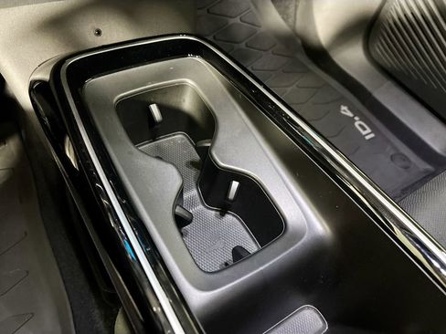 Used 2023 Volkswagen ID.4 Pro S image 15