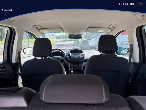 Used 2018 Ford Escape S image 18