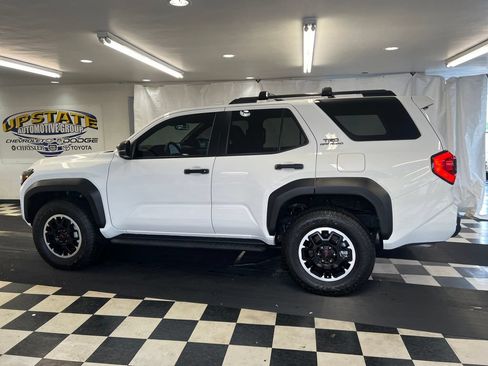 Used 2025 Toyota 4Runner TRD Off-Road Premium w/ Tow Technology Package AWD/4WD image 8