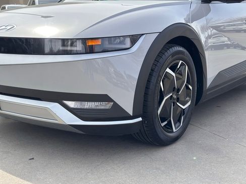 Certified 2023 Hyundai Ioniq 5 SE image 5