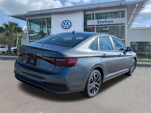 New 2026 Volkswagen Jetta SE image 4