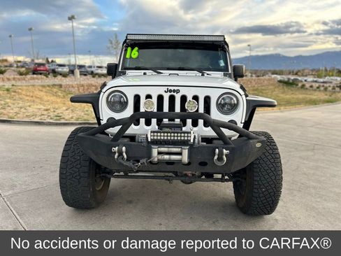 Used 2016 Jeep Wrangler Unlimited Rubicon AWD/4WD image 2