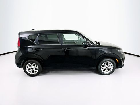 Used 2025 Kia Soul LX w/ LX Technology Package image 10