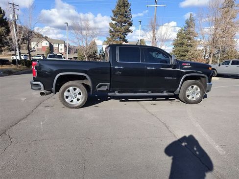 Used 2020 Chevrolet Silverado 2500 LTZ w/ LTZ Premium Package image 7