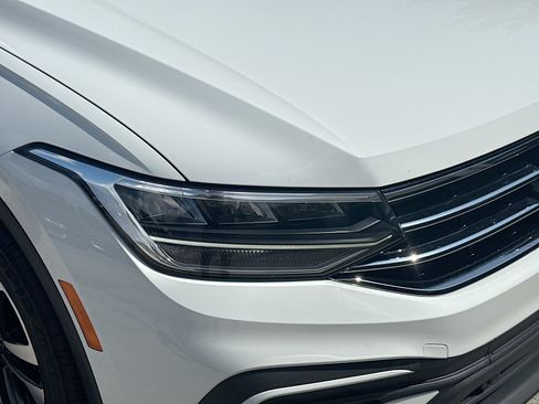 Certified 2024 Volkswagen Tiguan S FWD image 34
