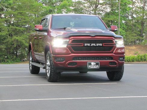 Used 2021 RAM 1500 Laramie w/ Sport Appearance Package AWD/4WD image 8