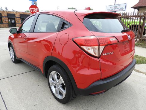 Used 2018 Honda HR-V LX image 6