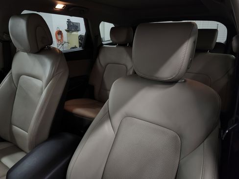 Used 2017 Hyundai Santa Fe SE w/ SE Ultimate Tech Package 03 image 20