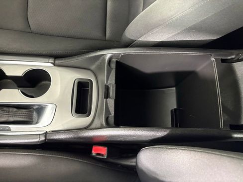 Used 2018 Chevrolet Malibu LT FWD image 29