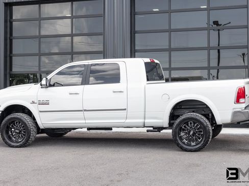 Used 2017 RAM 2500 Laramie AWD/4WD image 5