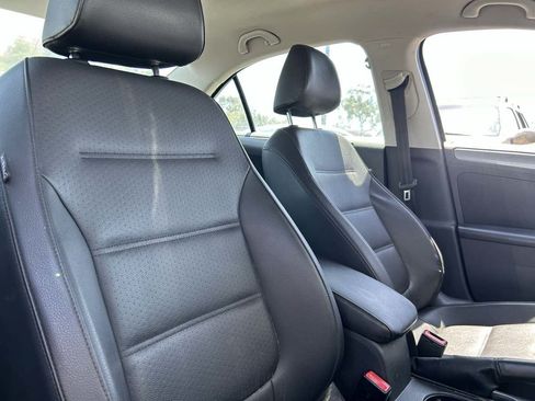 Used 2013 Volkswagen Jetta TDI FWD image 19