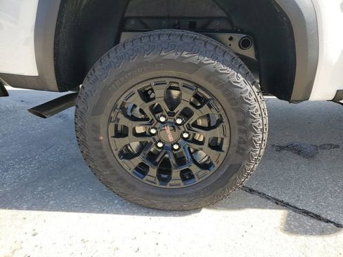 New 2026 GMC Canyon Elevation image 6