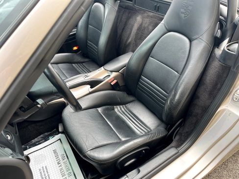 Used 2002 Porsche Boxster image 19