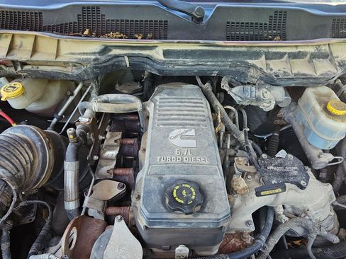 Used 2011 RAM 2500 ST w/ ST Popular Equipment Group AWD/4WD image 28