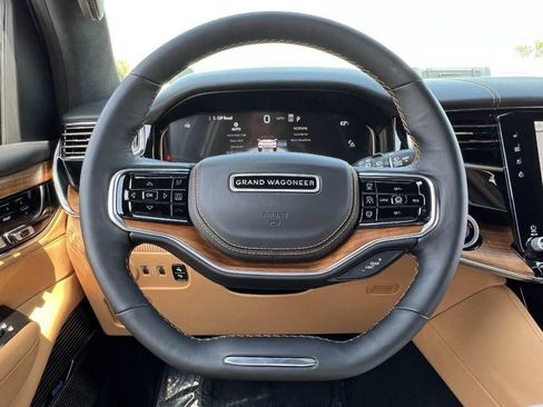 New 2023 Jeep Grand Wagoneer Series III AWD/4WD image 28