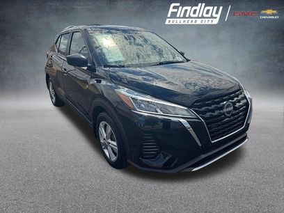 Used 2023 Nissan Kicks S