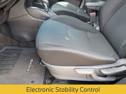 Certified 2023 Nissan Kicks S FWD image 17