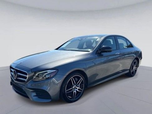 Used 2019 Mercedes-Benz E 450 4MATIC Sedan image 4