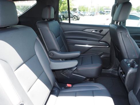 Used 2025 Chevrolet Traverse Z71 w/ Driver Confidence Package AWD/4WD image 20