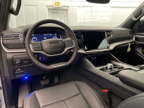 New 2026 Jeep Grand Wagoneer L Limited AWD/4WD image 12