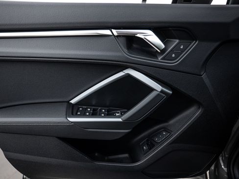New 2025 Audi Q3 2.0T Premium image 11