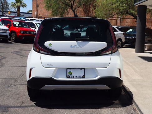 Used 2023 Kia Soul LX w/ Option Group 015 image 11