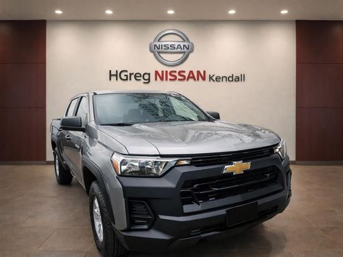 Used 2023 Chevrolet Colorado W/T image 3