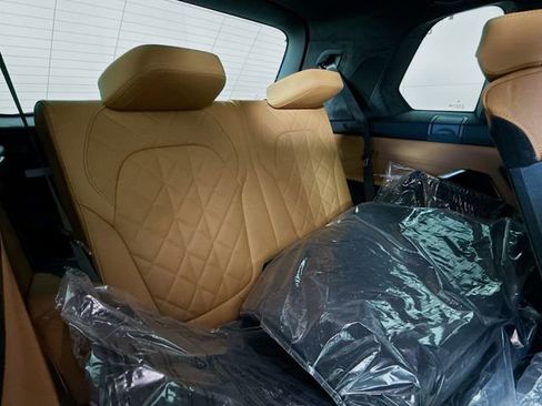 New 2026 BMW X7 xDrive40i w/ M Sport Package image 28