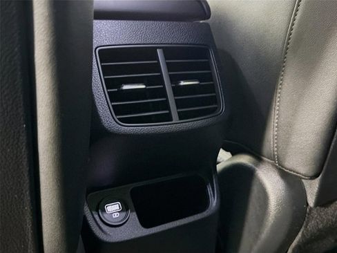Used 2023 Kia Seltos S FWD image 24