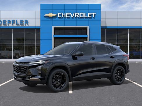 New 2026 Chevrolet Trax ACTIV FWD image 2