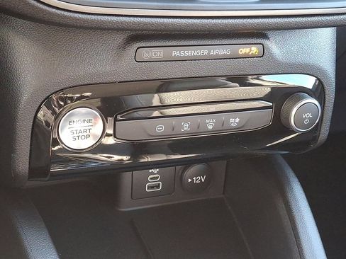 New 2026 Ford Escape SE image 24