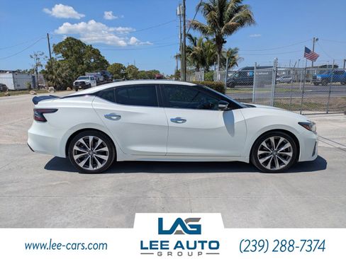 Used 2019 Nissan Maxima Platinum w/ Illumination Package FWD image 3