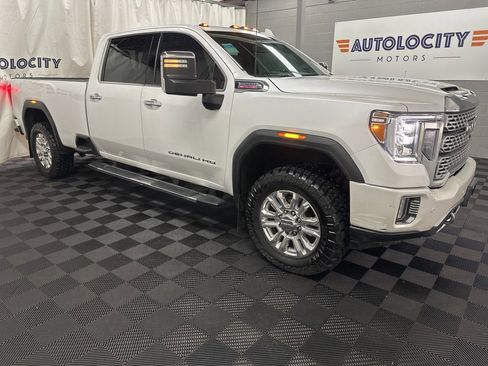 Used 2022 GMC Sierra 3500 Denali image 4