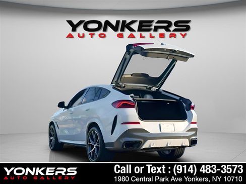Used 2022 BMW X6 xDrive40i w/ Executive Package image 7