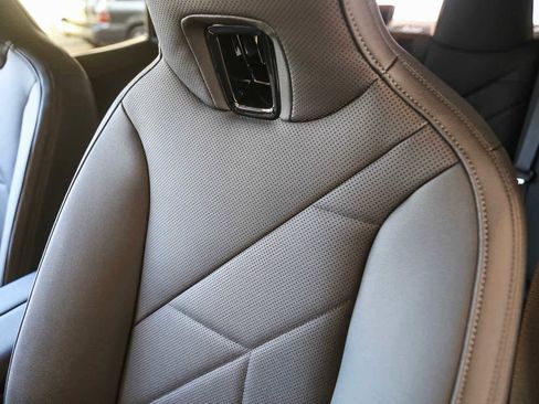 Used 2025 BMW iX xDrive50 image 24