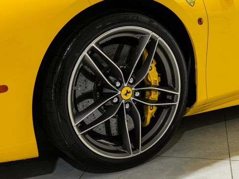 Used 2017 Ferrari 488 Spider image 49